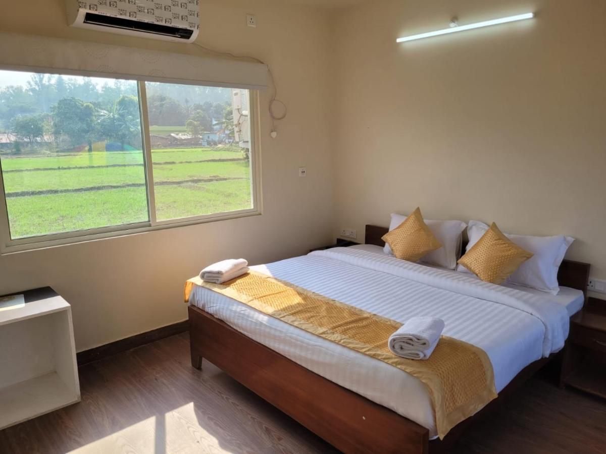 Corbett Veda Inn Рамнагар Экстерьер фото