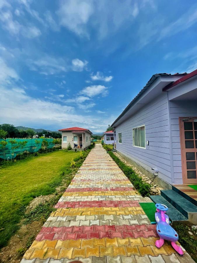 Corbett Veda Inn Рамнагар Экстерьер фото